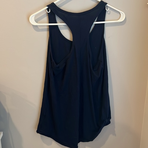 Tank top - Picture 3 of 4